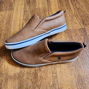 Nautica Kids Akeley Slip-On Casual Shoe Size 2, Excellent Used Condition